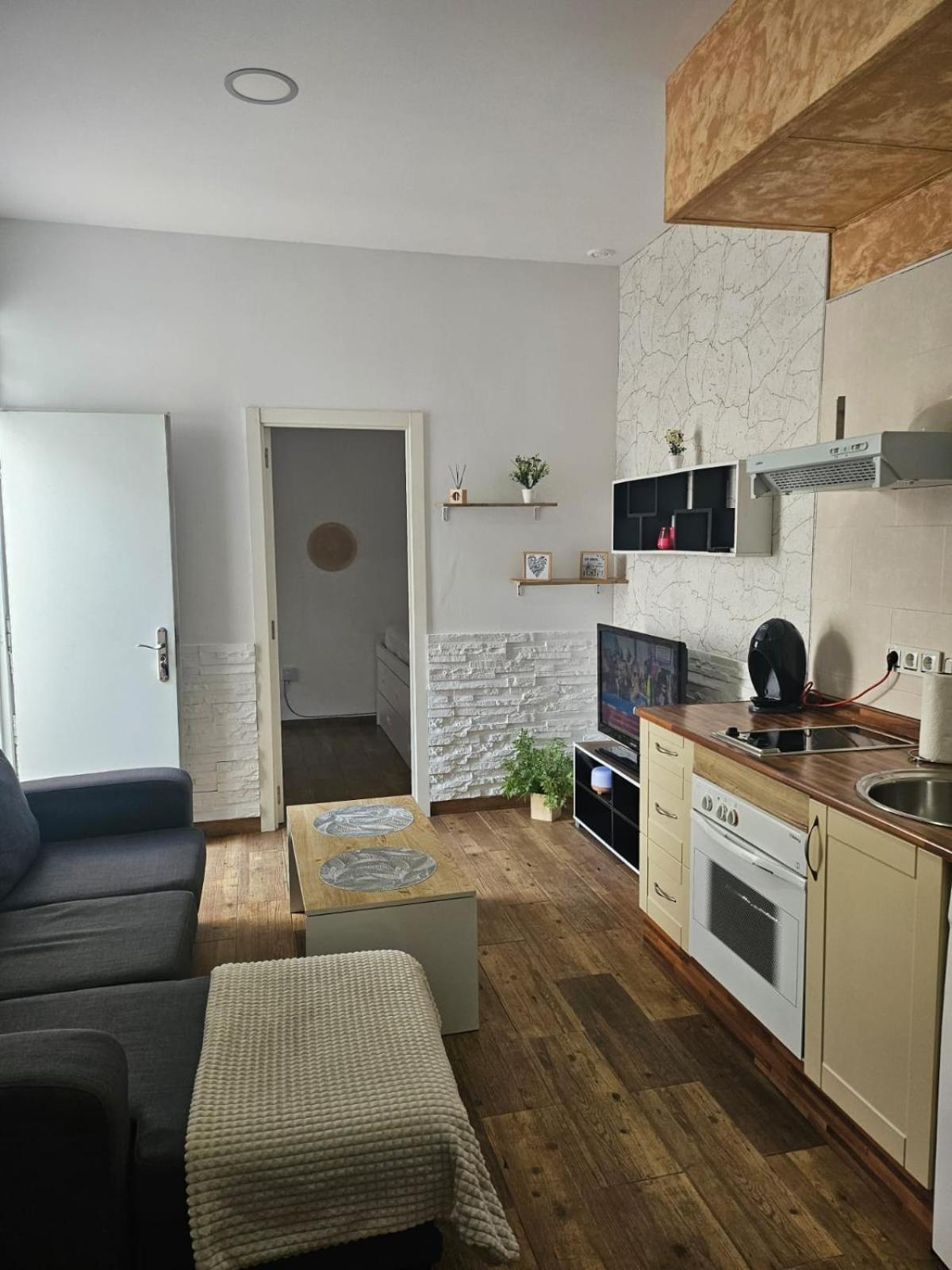 Geminis Apartment Rota Exterior photo